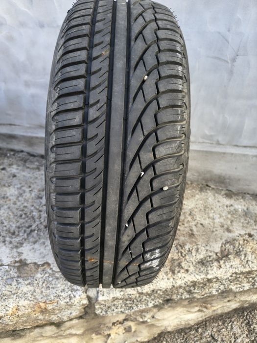 Pneu suplente  Michelin 195 60 15