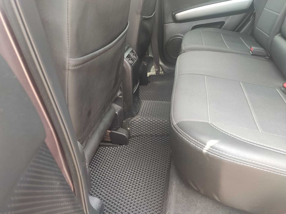 продам автомобіль Nissan