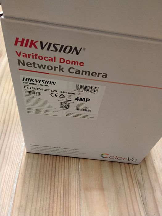 Câmara Hikvision DS-2CD2747G2T-LZS 4MP 2.8-12mm ColorVu