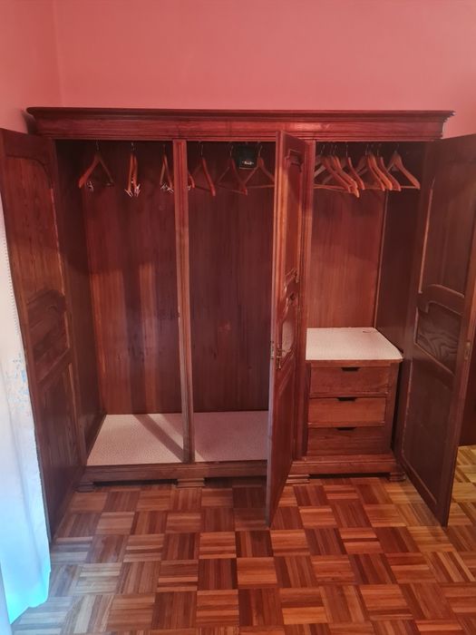 Roupeiro de 3 portas