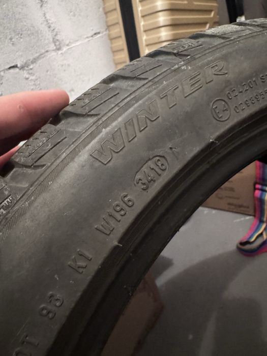 Pirelli sottozero 3 225/45/18 zima