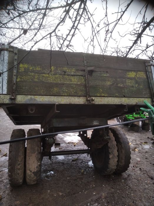 Прицеп тракторний