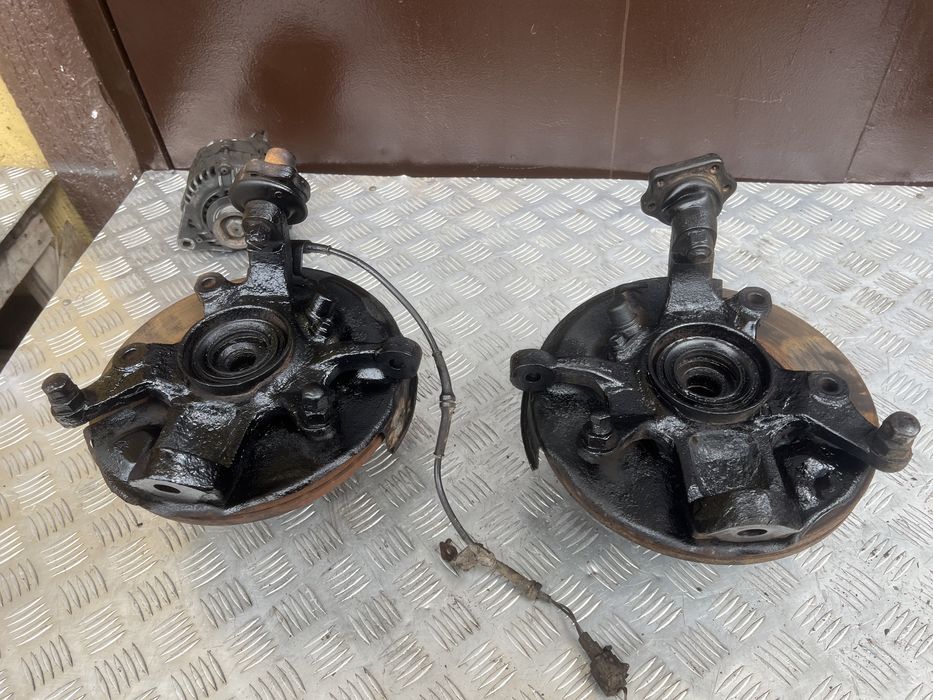 Цапфа кулак Ниссан террано 2 nissan terrano