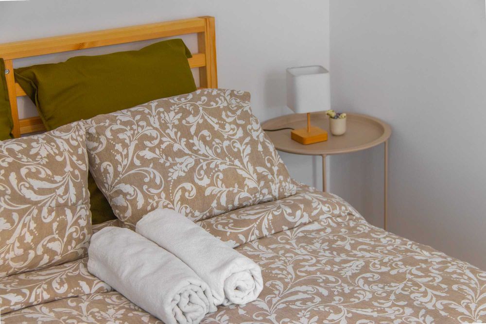 Excelente oportunidade Suítes,T-1 e quarto simples(arrendamento mensal