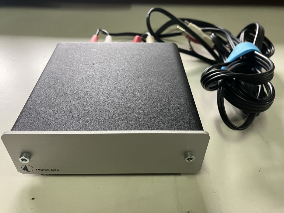 Gira discos e pré amps