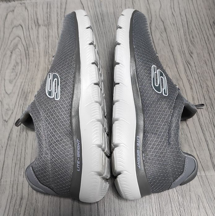 44,5 Skechers оригінальні чоловічі кросовки