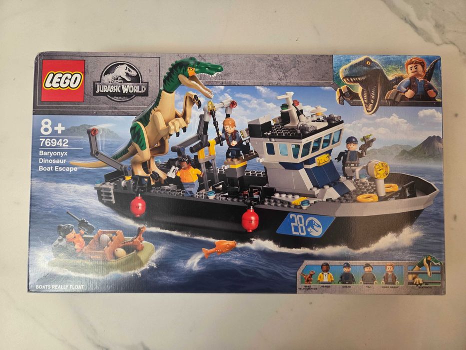 LEGO 76942 Barionyx i ucieczka łodzią.