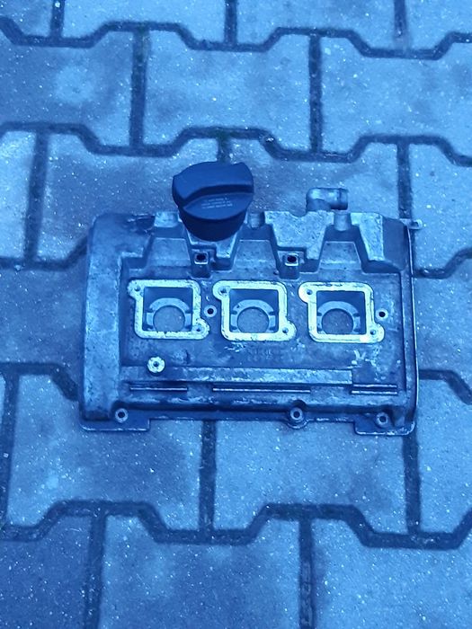 Pokrywa zaworów Audi S4 2,7 Biturbo A6 C5 AJK AGB AZA APB ARE