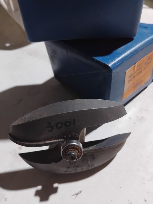 Продам фрезу по дереву