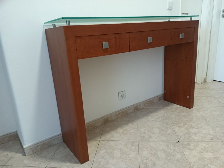 Aparador Consola , hall de entrada.