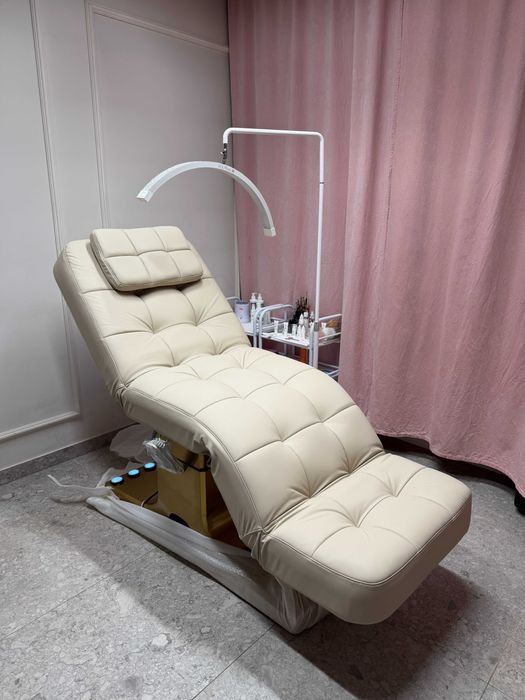 Elektryczne łóżko kosmetyczne