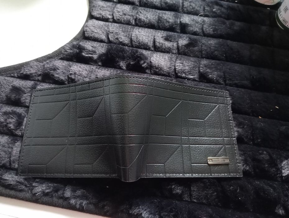 Cienki portfel męski czarny