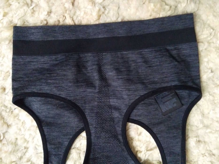 NOWY sportowy biustonosz stanik top biegania h&m athletic rozmiar XS