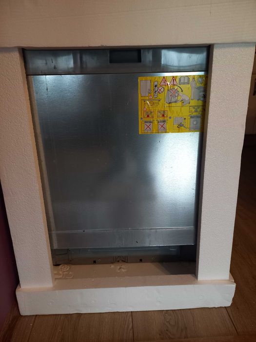 Zmywarka Electrolux EEA717100L / Uszkodzona pompa