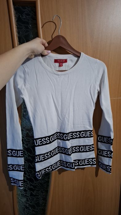 Білий лонгслів GUESS