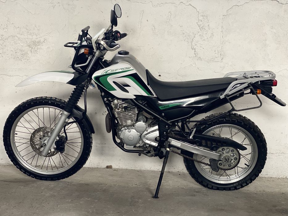 Yamaha Serow 250 мотоцикл з Японіі