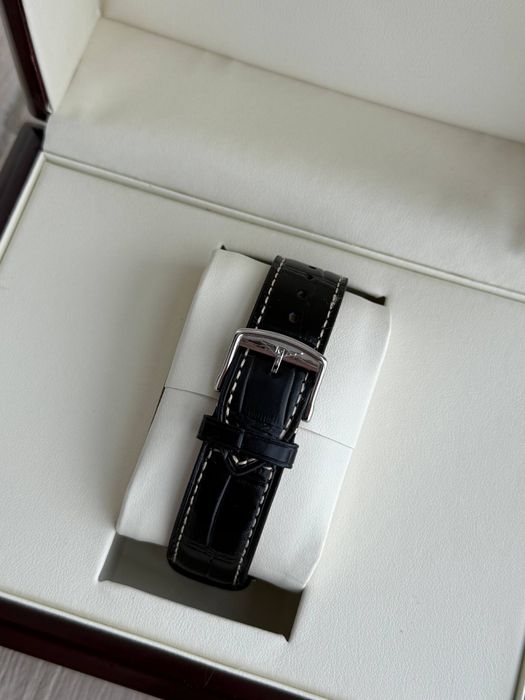 Longines Heritage tuxedo годинник