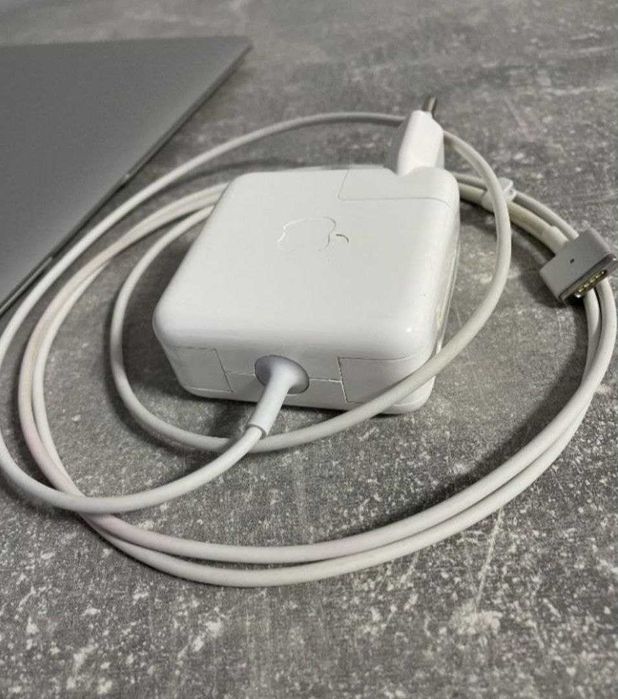 MacBook Air 2015 13 дюймів 128 4 Гб Intel i5 Макбук Apple