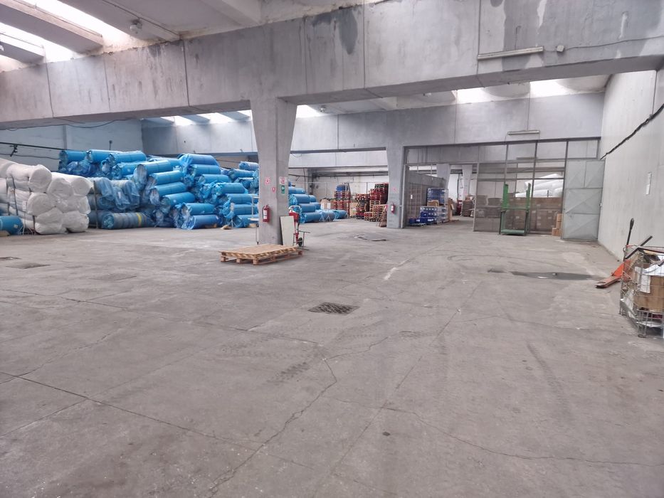 Продаж виробничого комплексу 14250 м2 в Румунії