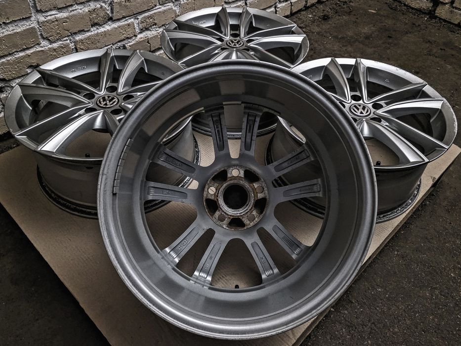 R18 5x112 | Original | Germany | Volkswagen/Audi/Skoda/Seat/Cupra.. | VAG | Рідна фарба, ідеальний технічний стан, без дефектів | Преміум диски | 4шт