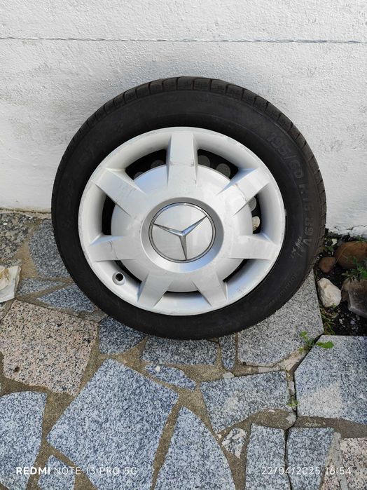 Pneus de Mercedes c 200 como novos