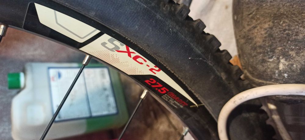 Rower elektryczny Giant Dirt Hybryd