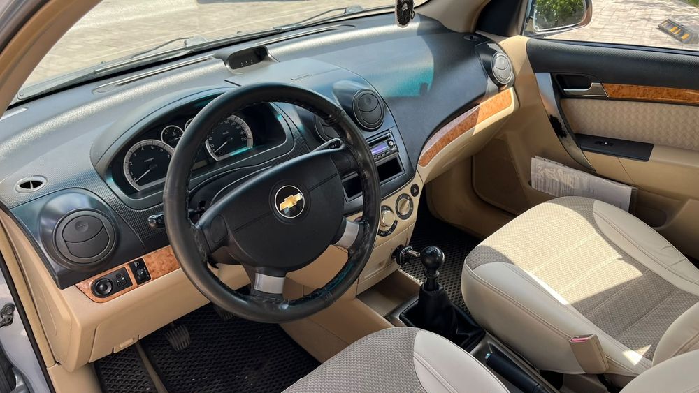 Продам автомобіль CHEVROLET AVEO