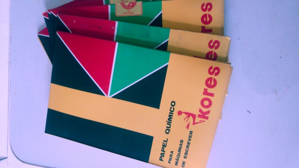 Papel Químico Kores preto  3 embalagens de 100 quimicos