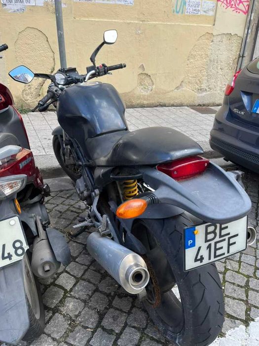 Ducati Monster 620 Dark 2004 — belíssima, precisa de amor