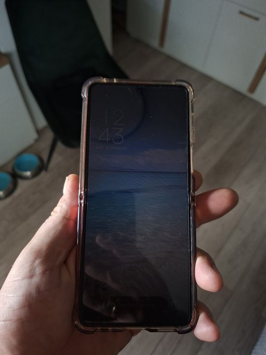 Samsung Z Flip 7 czerwony