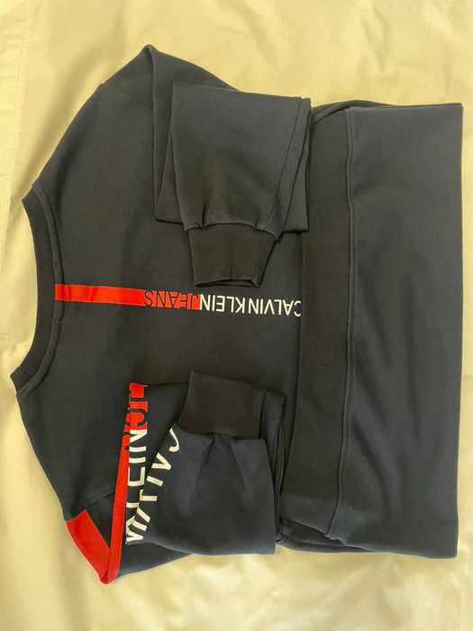 Кофта Calvin Klein, темно синя, розмір L.