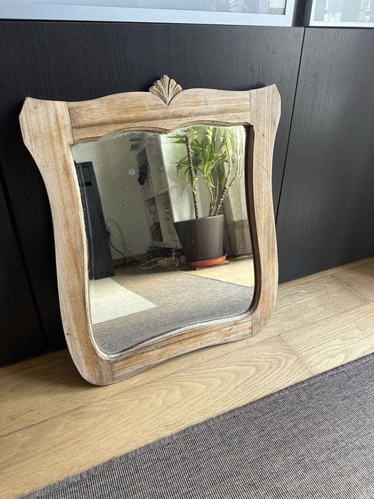 Espelho antigo em madeira