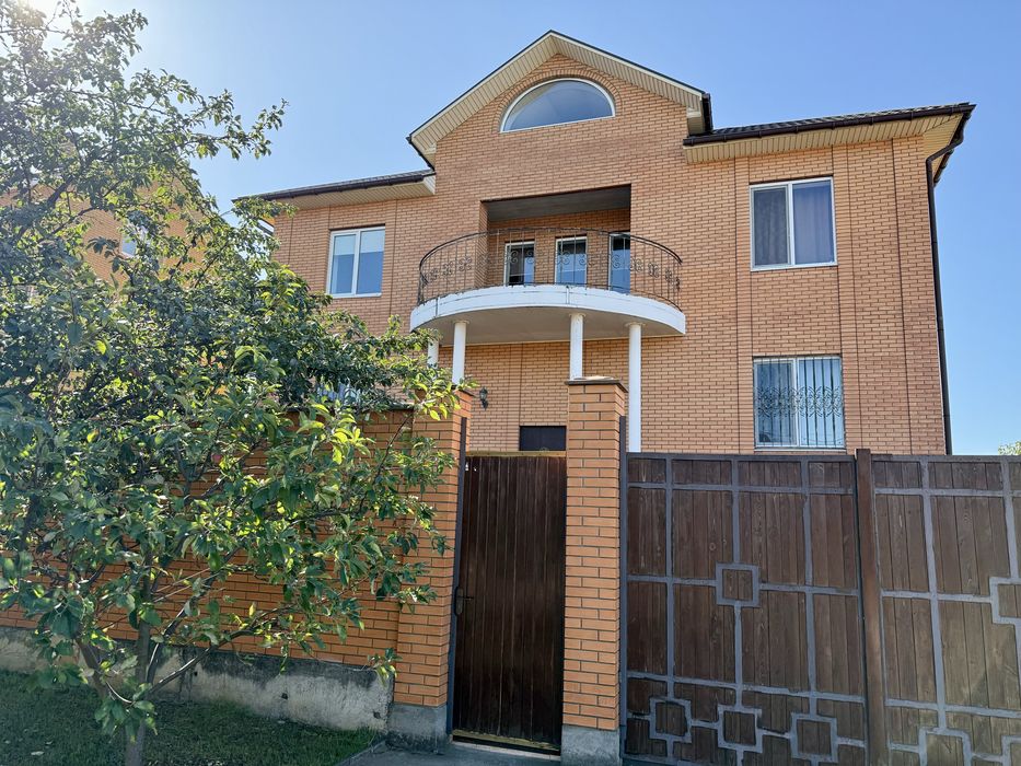 Продажа добротного дома на Перегоне.