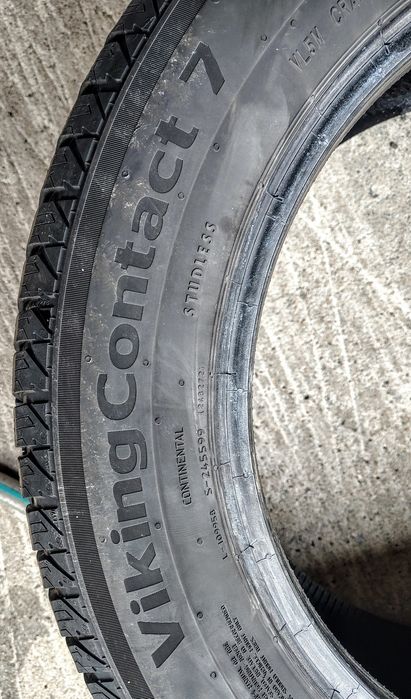 Шини Continental VikingContact 7 215/60 R16 99T XL (4шт)