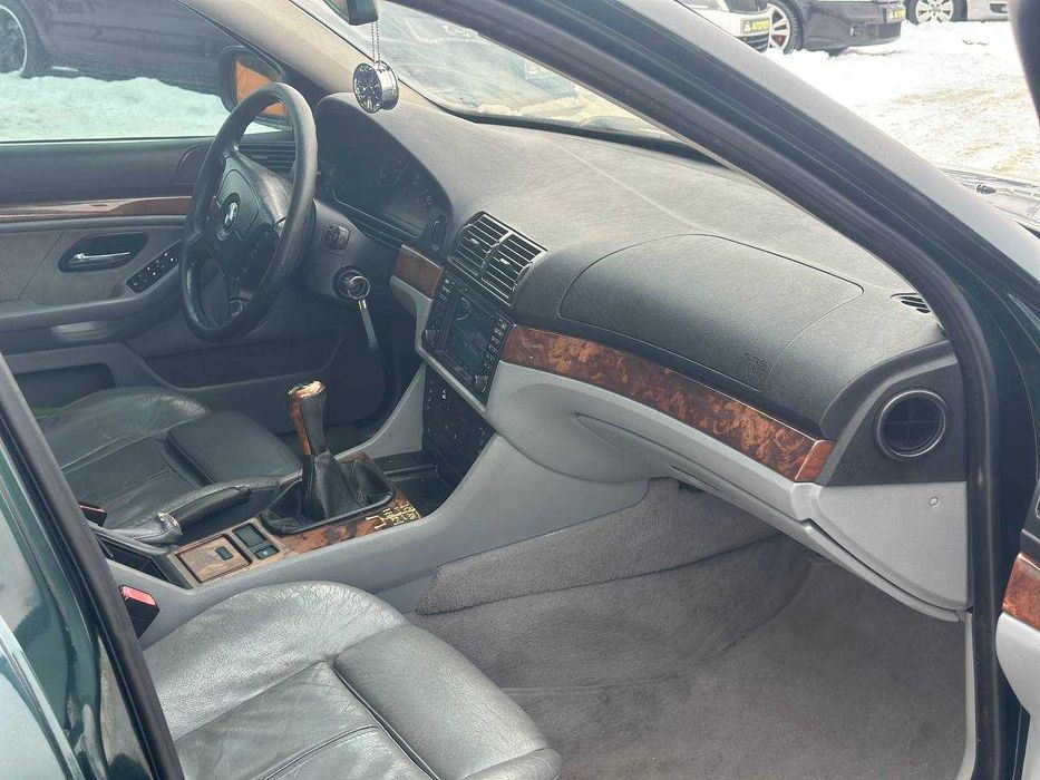 BMW 5 Series E39 | 2000 рік | 2.5 бензин (M50B25