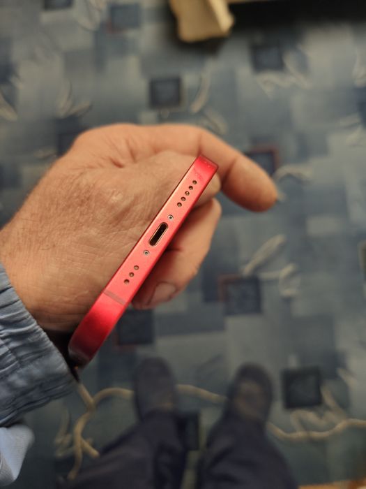 IPHONE 12 Red 128 гарний стан