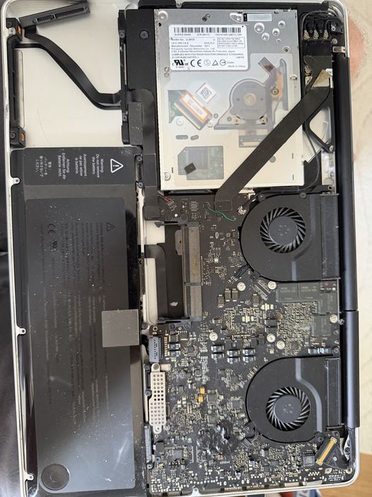 Macbook a1286 uszkodozny