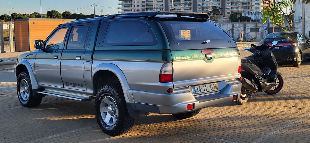 Mitsubishi L200 4X4 com 136 cavalos National apenas um dono com 139.000 km