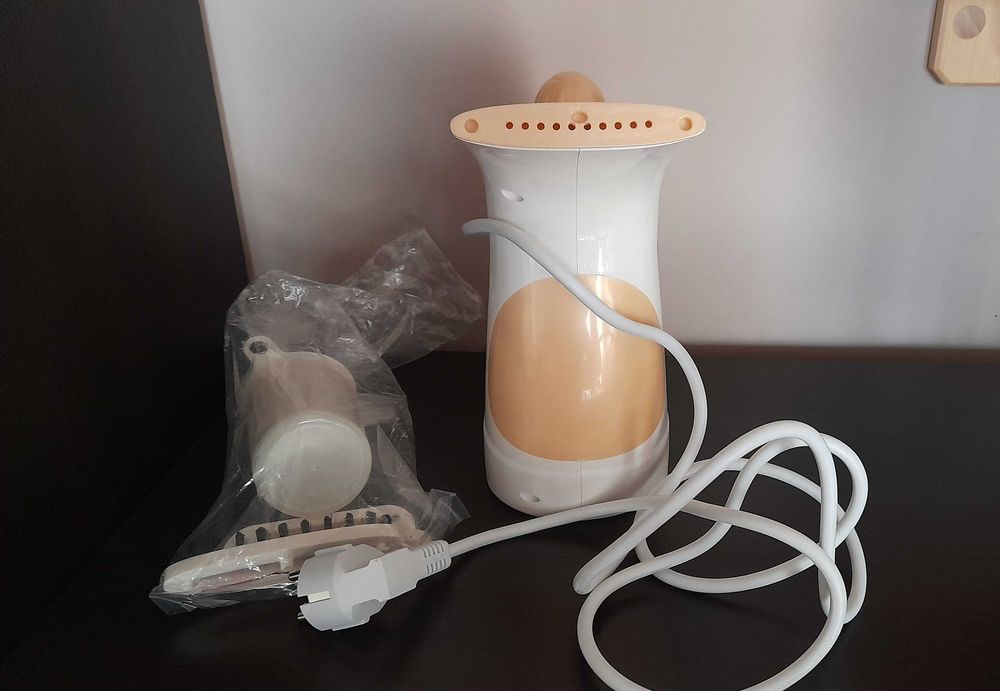 Parownica do ubrań ROVUS gold 800W nowa