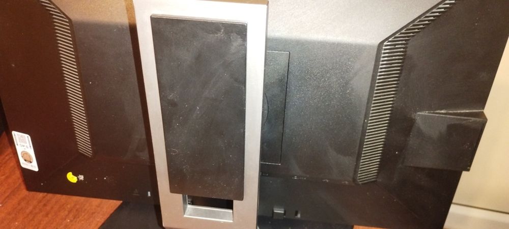 Монітор 22" Dell Стан гарний usb