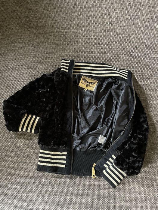 Casaco em pelo em otimo estado