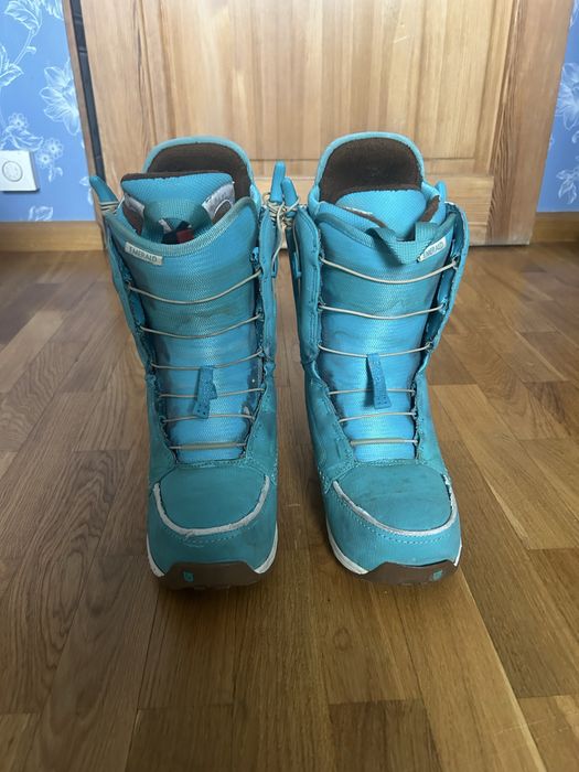 Buty Burton snowboardowe Emerald, rozm. 40 w rzeczywistości 38