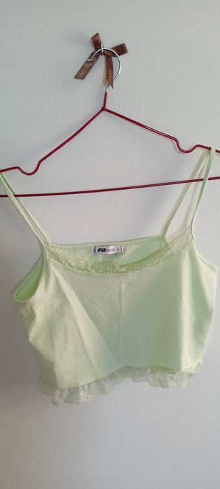 zielona koszulka na ramiączkach z koronką rozmiar l