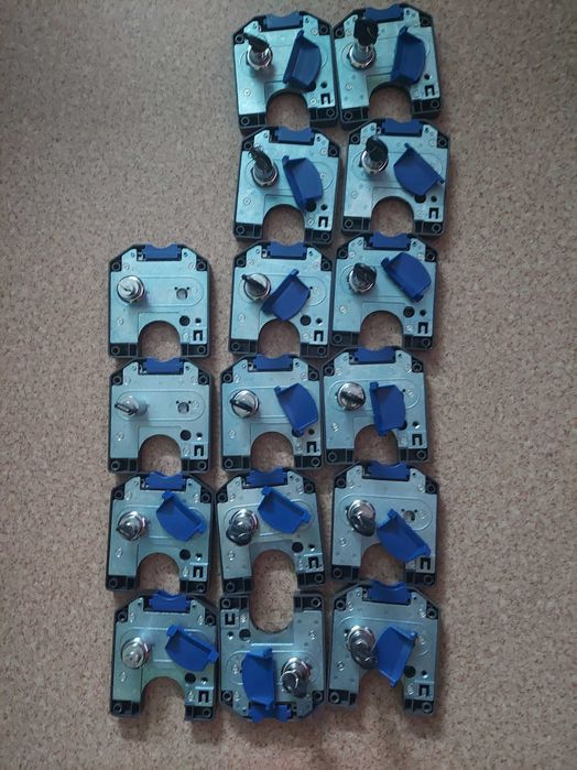 Zamek depozytowy prawy na 2zł - klucz wężowy 16 sztuk