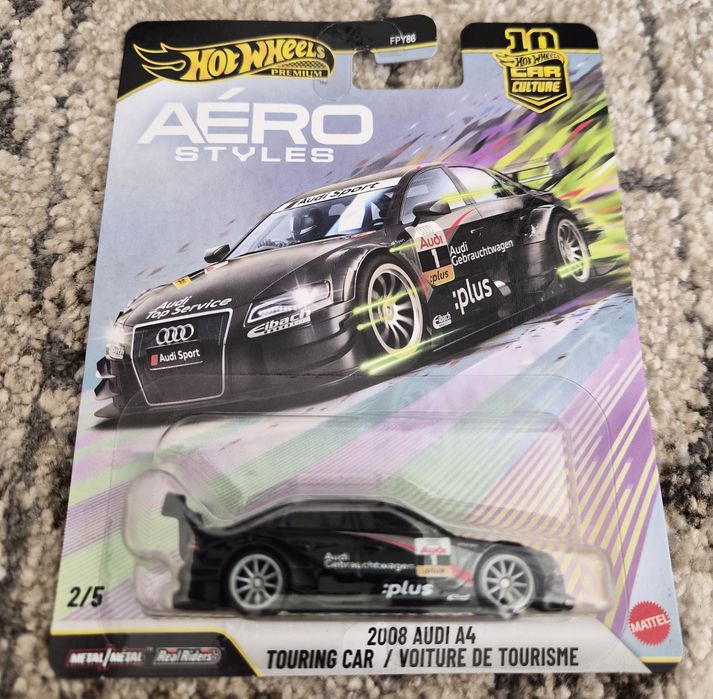 Hot Wheels Premium Audi A4