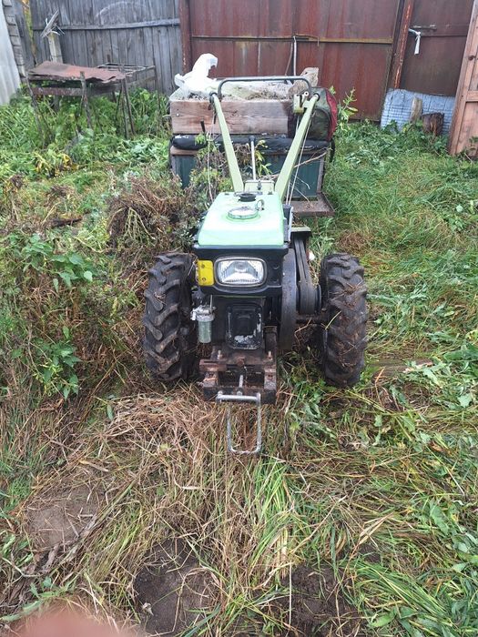 Продам мотоблок 8 л.с