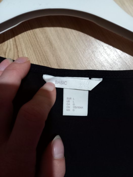 Sprzedam tunike z długim rękawem