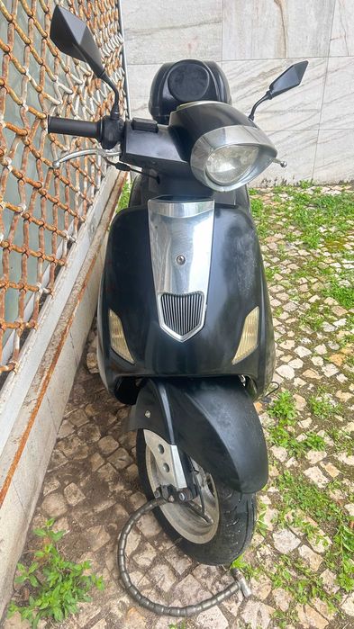 125cc Scooter Urbana ZNEN | Ano 2009 | Extras Incluídos