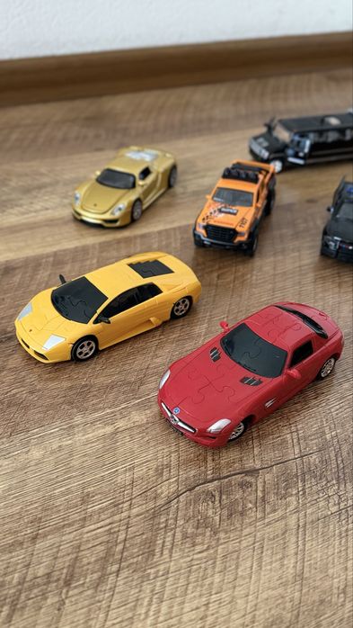 6 різних машинок