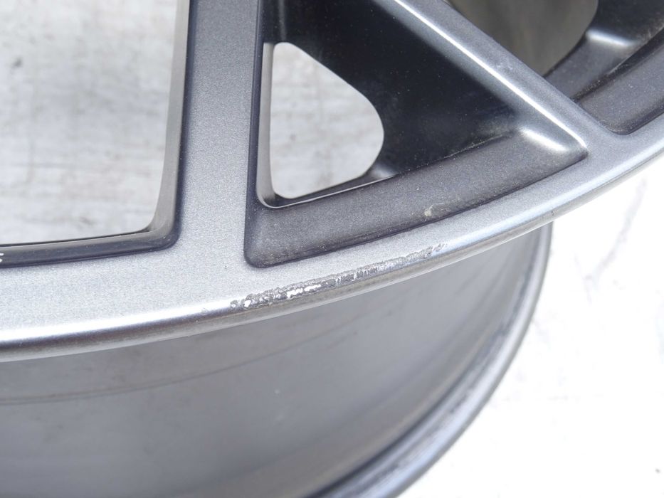 felga aluminiowa przód audi a3 rs3 rs 9j 19 8y0,601025cj 8y0,601025ck